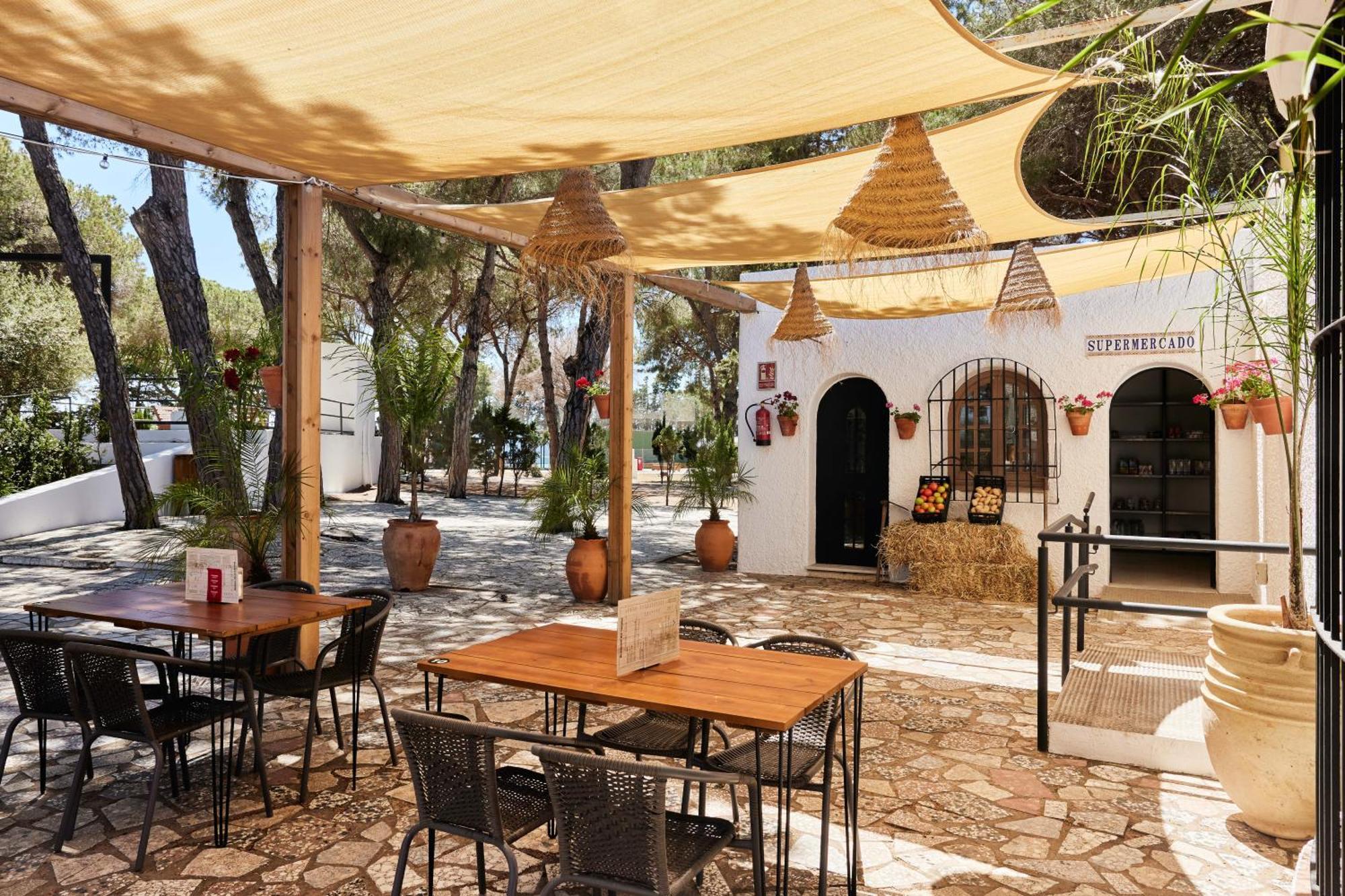 Taiga Conil Hotel Conil De La Frontera Eksteriør billede